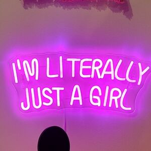 Meet your Posher, Mouny